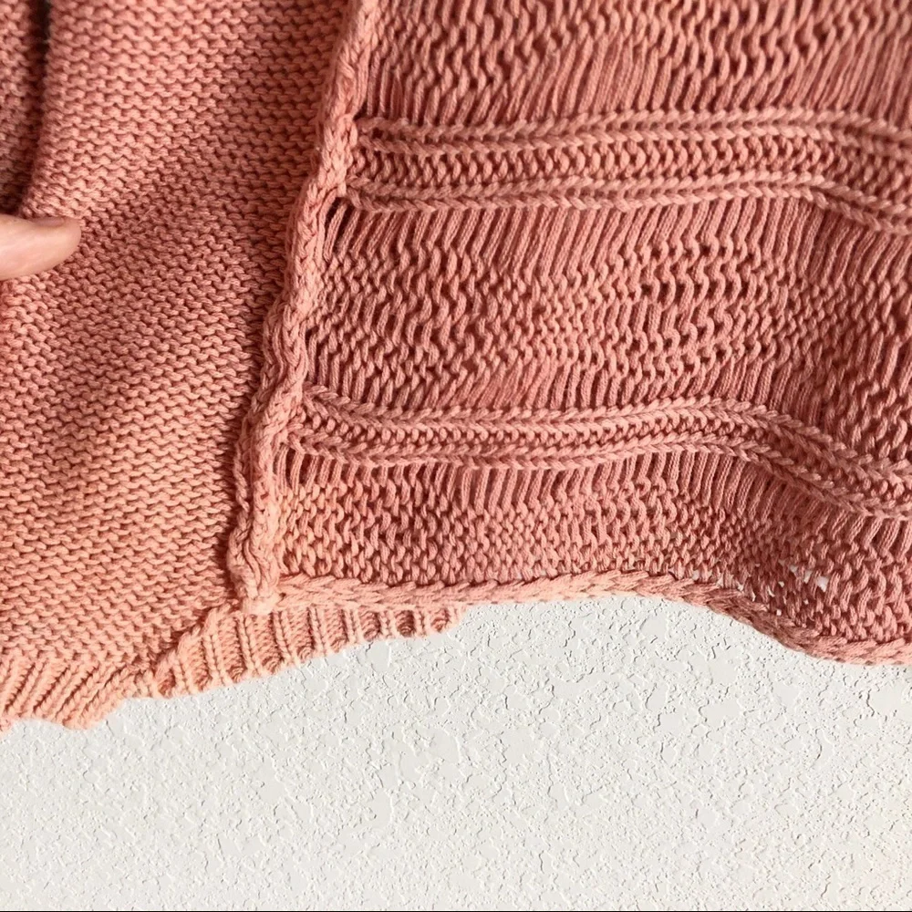 BKE Gimmicks Dusty Rose Open Weave Sweater. S